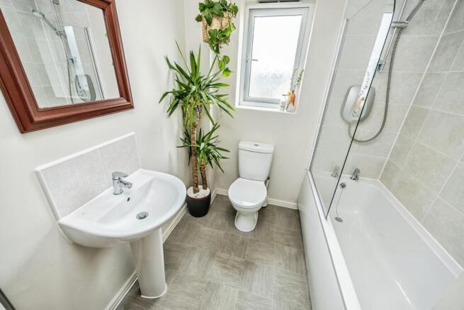 3 bed Semi-Detached for sale Image 11