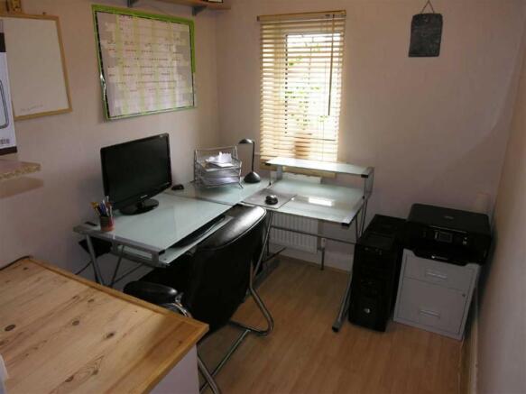 Photo 8