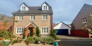 6, Lower Green Way, Honiton EX14 3FT