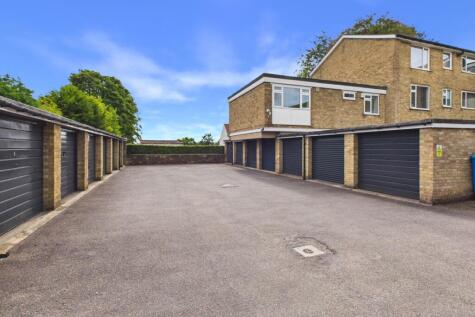 Rushleigh Court, Dore Road, Dore, S17 3HB