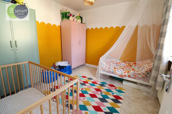 2 bed Semi-Detached to rent Image 9