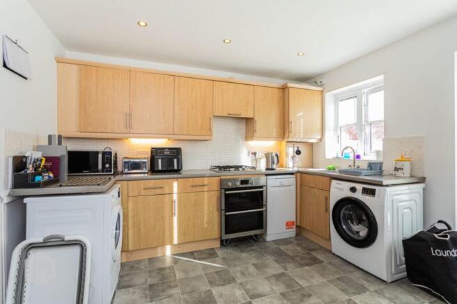 Lowerbrook Close, Horwich, BL6 photo 4