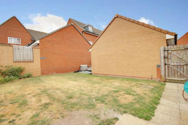 4 bed Detached for sale Image 5
