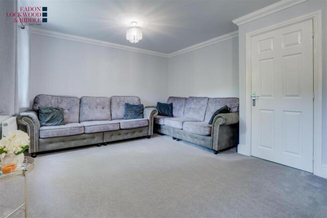 4 bed Terraced for sale Image 4