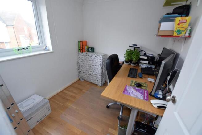 BEDROOM 4/STUDY