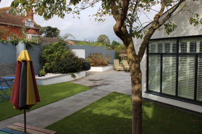 Photo 43