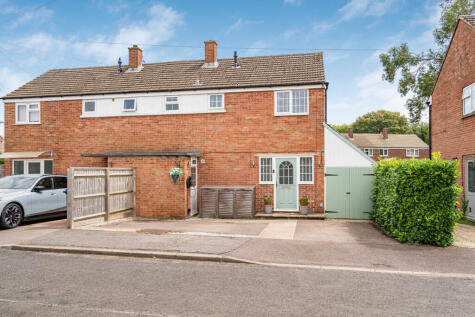 Elderfield Road, Caversfield, OX27