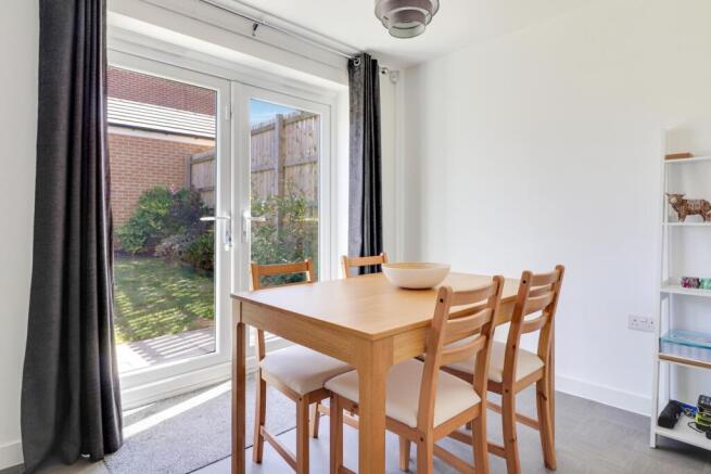 3 bed Semi-Detached for sale Image 7