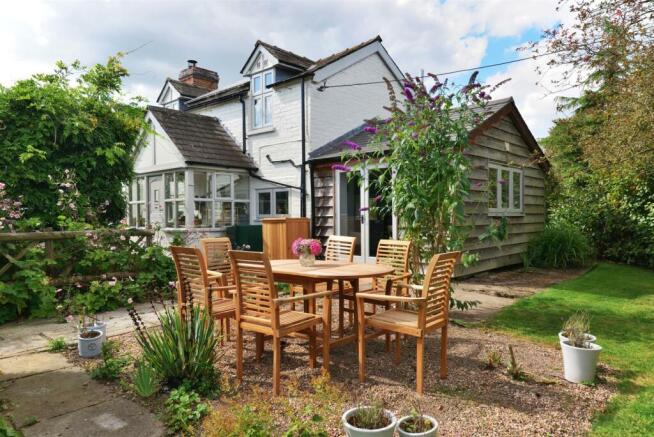 Windsor Cottage Dilwyn - (21).jpg