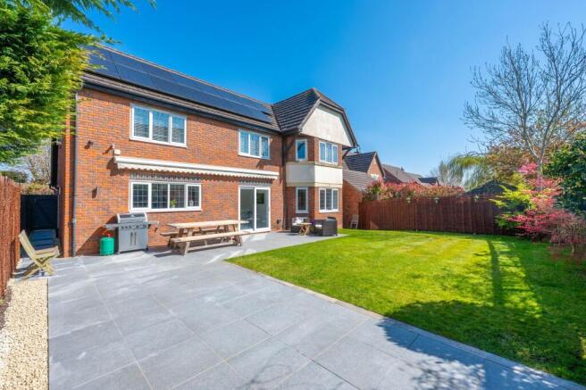 Darlow Drive, Stratford-Upon-Avon, CV37 photo 4