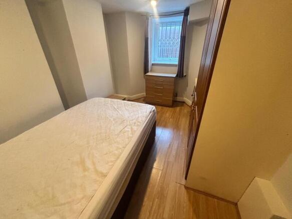 7 bed Terraced to rent Image 12