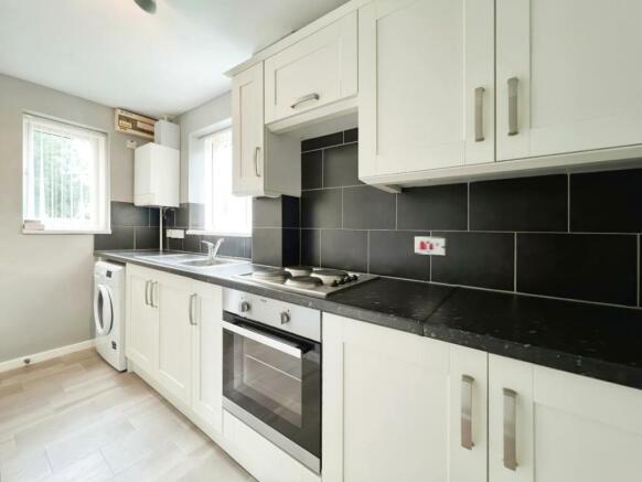 54537a0b-kitchen 202.jpg