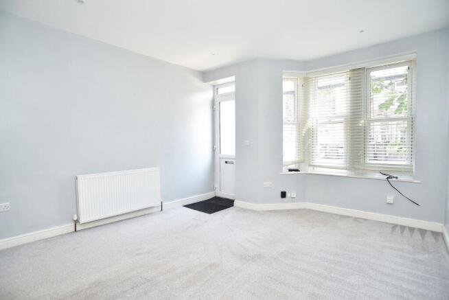 2 bed Terraced for sale Image 8