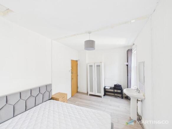 CAM02318G0-PR0602...