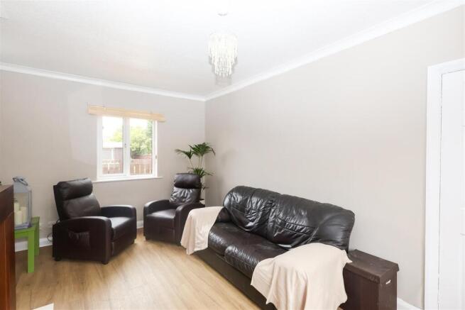 3 bed Terraced for sale Image 7