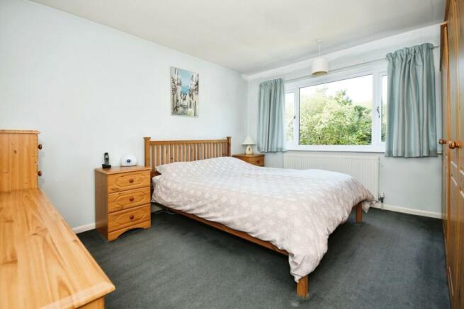 BEDROOM 1.jpg