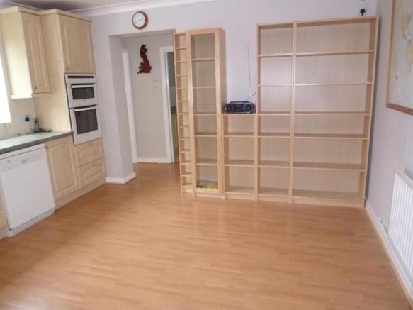 Breakfast room area 