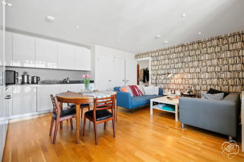 Asterid Heights, Liberty Bridge Road, Stratford, E20