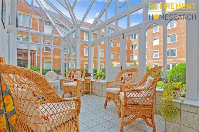 RESIDENTS LOUNGE