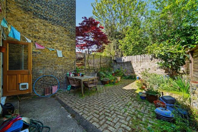 Sydner Road, N16