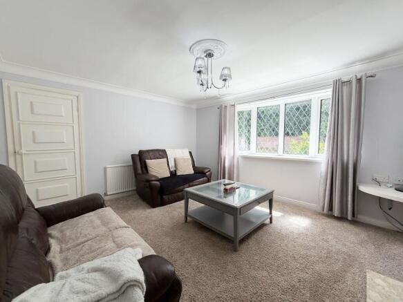 3 bed Semi-Detached for sale Image 7