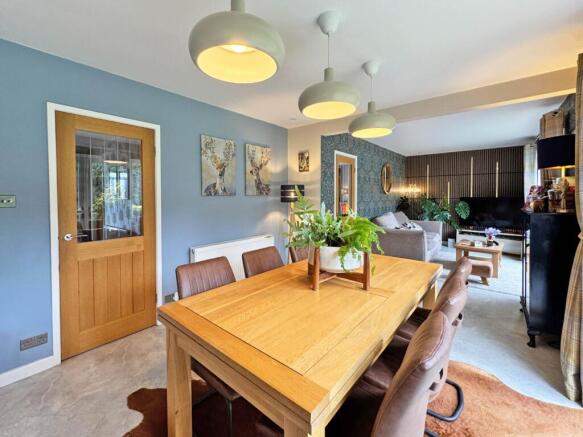4 bed Detached for sale Image 10