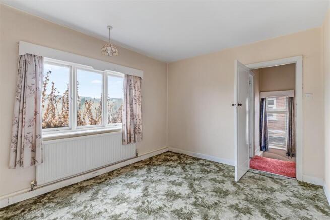 3 bed Detached for sale Image 9