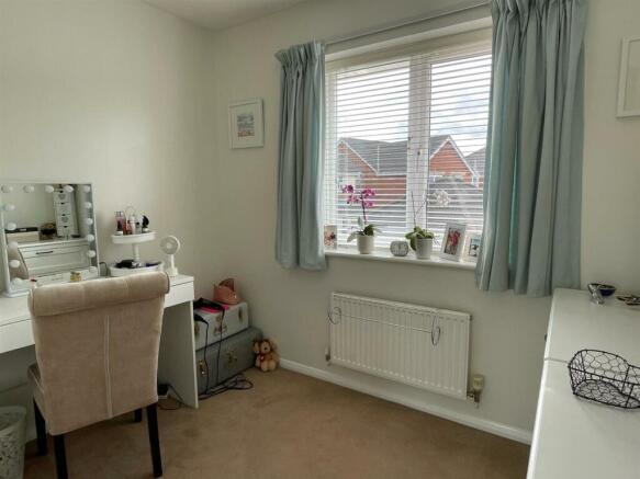 Bedroom..jpg
