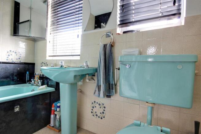 3 bed Terraced for sale Image 10