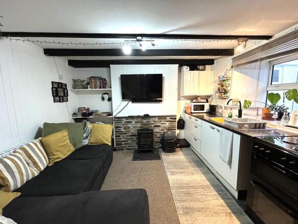 Kitchen/Lounge