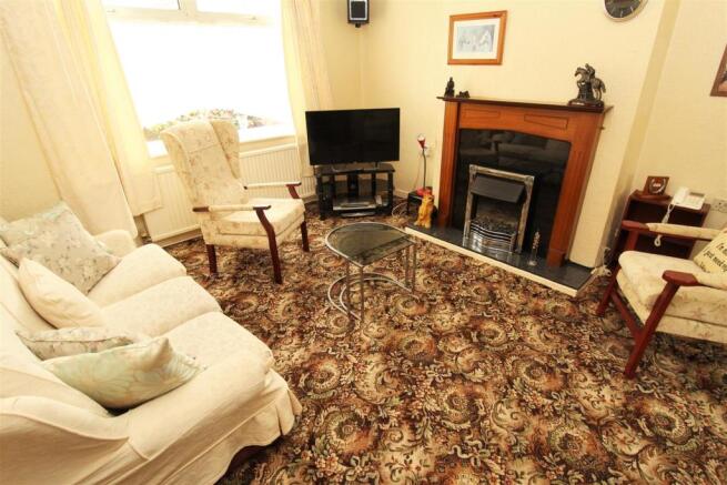 Lounge2.JPG