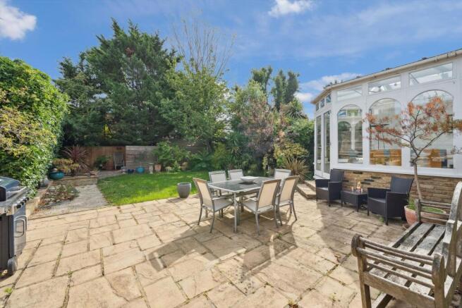 Birchlands Avenue, London, SW12. photo 4