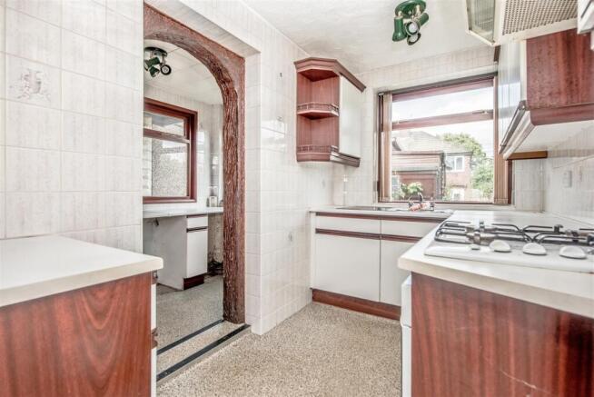 3 bed Semi-Detached for sale Image 8