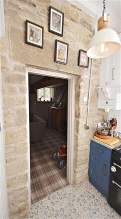 Photo 16
