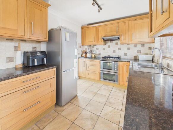 Gunton Road, Loddon photo 4