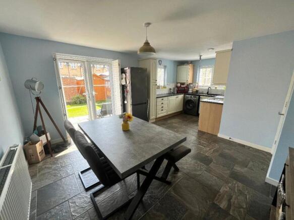 kitchen/breakfast room
