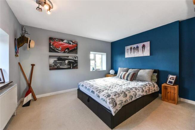 One of 5 Bedrooms