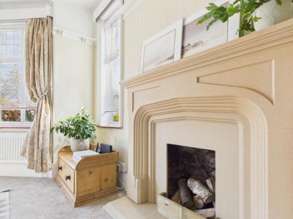 4 bed Detached for sale Image 12