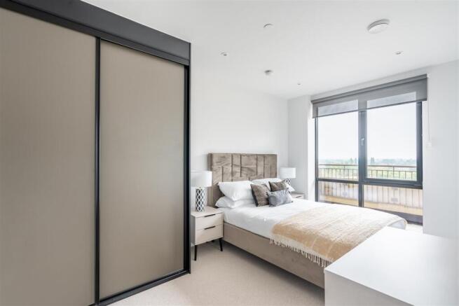 2 bed Penthouse for sale Image 12