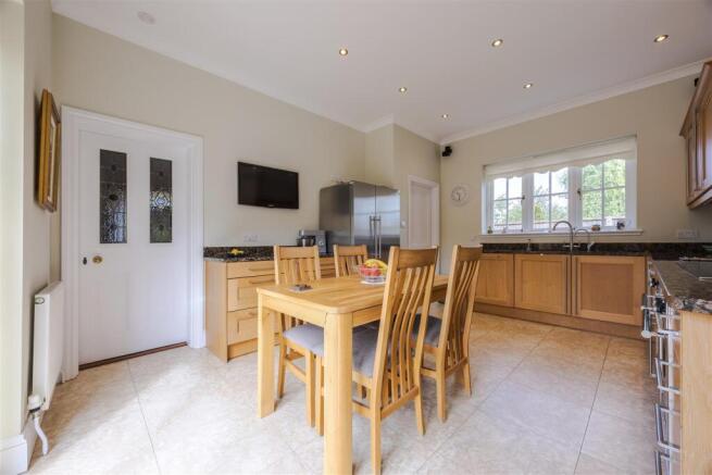 Kitchen diner