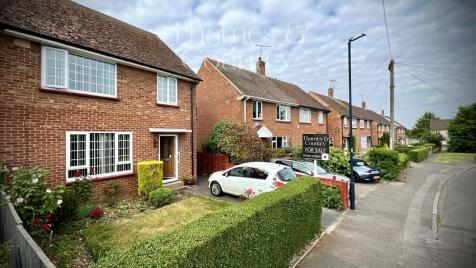 3BR Semi + Upgrade Potential STPP Halifax Road, Maidenhead, Nr, Pinkneys Green