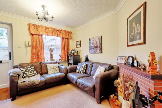 IMG_7959_60_61_easyHDR-interior3.jpg