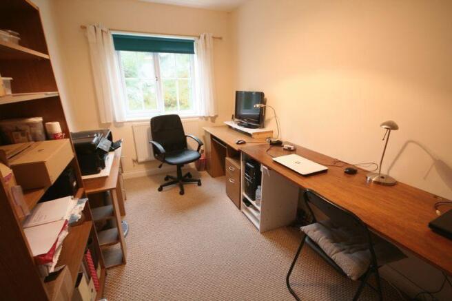 Bedroom / Office