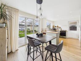 42, Eagle Way, Gloucester GL4 4WS