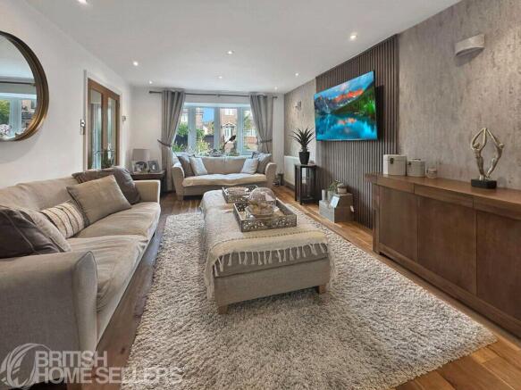 3 bed Detached for sale Image 11