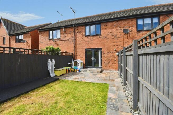 2 bed Terraced for sale Image 4