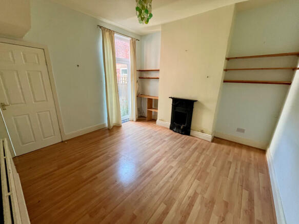 3 bed Terraced for sale Image 4