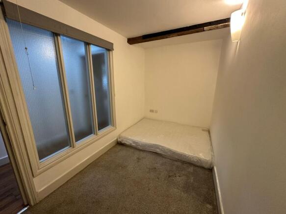 1 bed Flat to rent Image 7