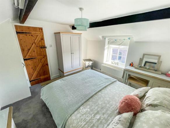 bedroom 1 2nd.jpg