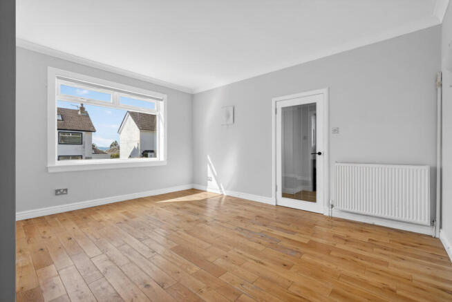 28 North Middleton Drive, Largs, KA30 9JW photo 4